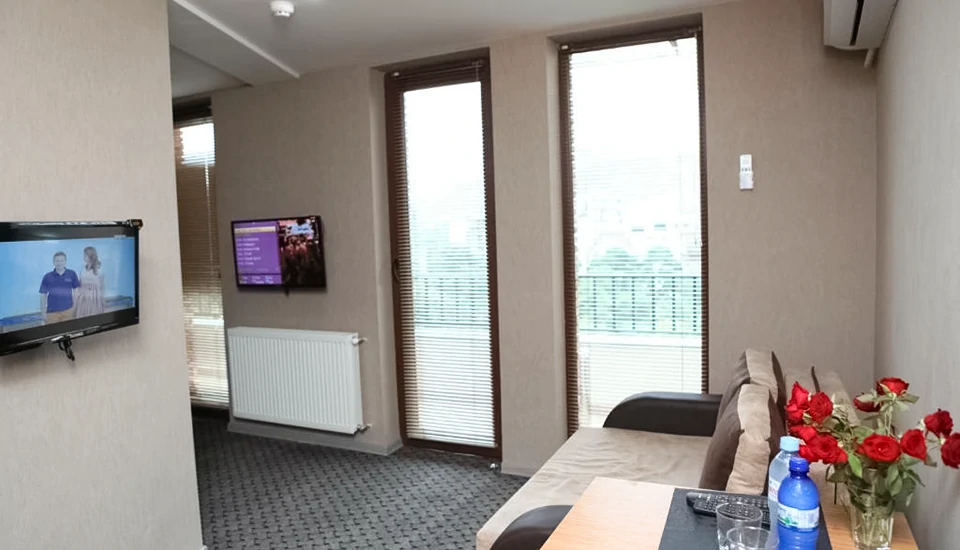 هتل ویاجر تفلیس